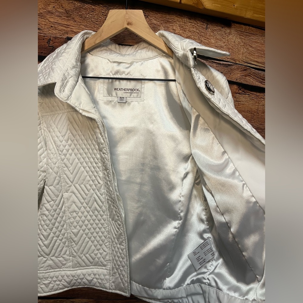 Weatherproof Garment Company White Quilted Puffer Jacket - Picture 8 of 16